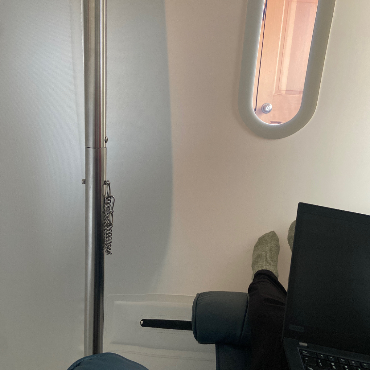 Airvida Hyperbaric Chamber For Reclining Chair