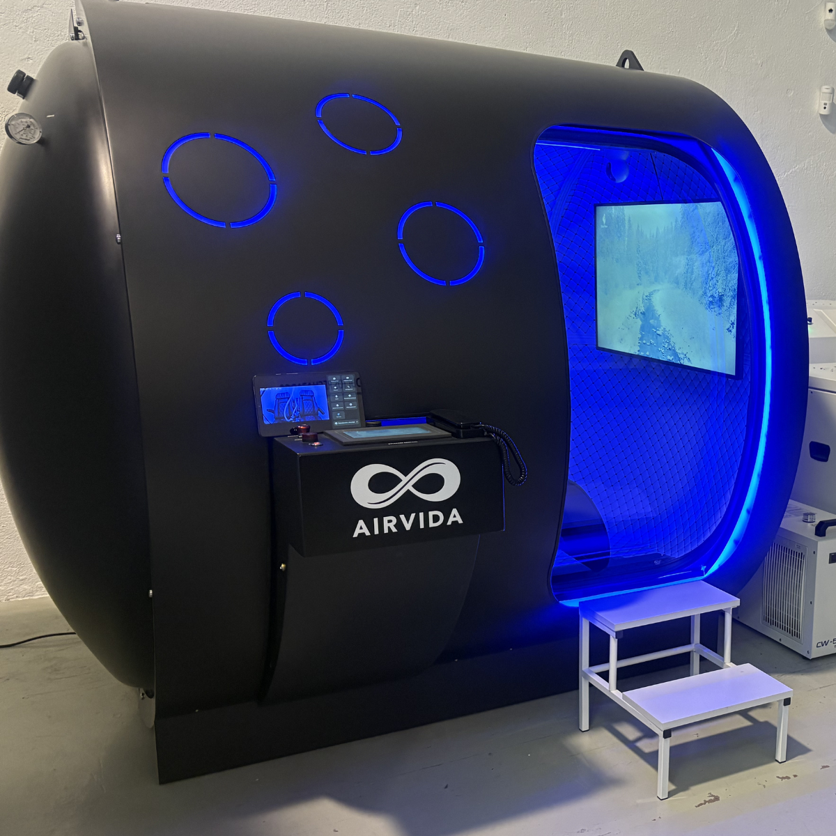 Hard Shell Hyperbaric Chamber With BIBS Masks