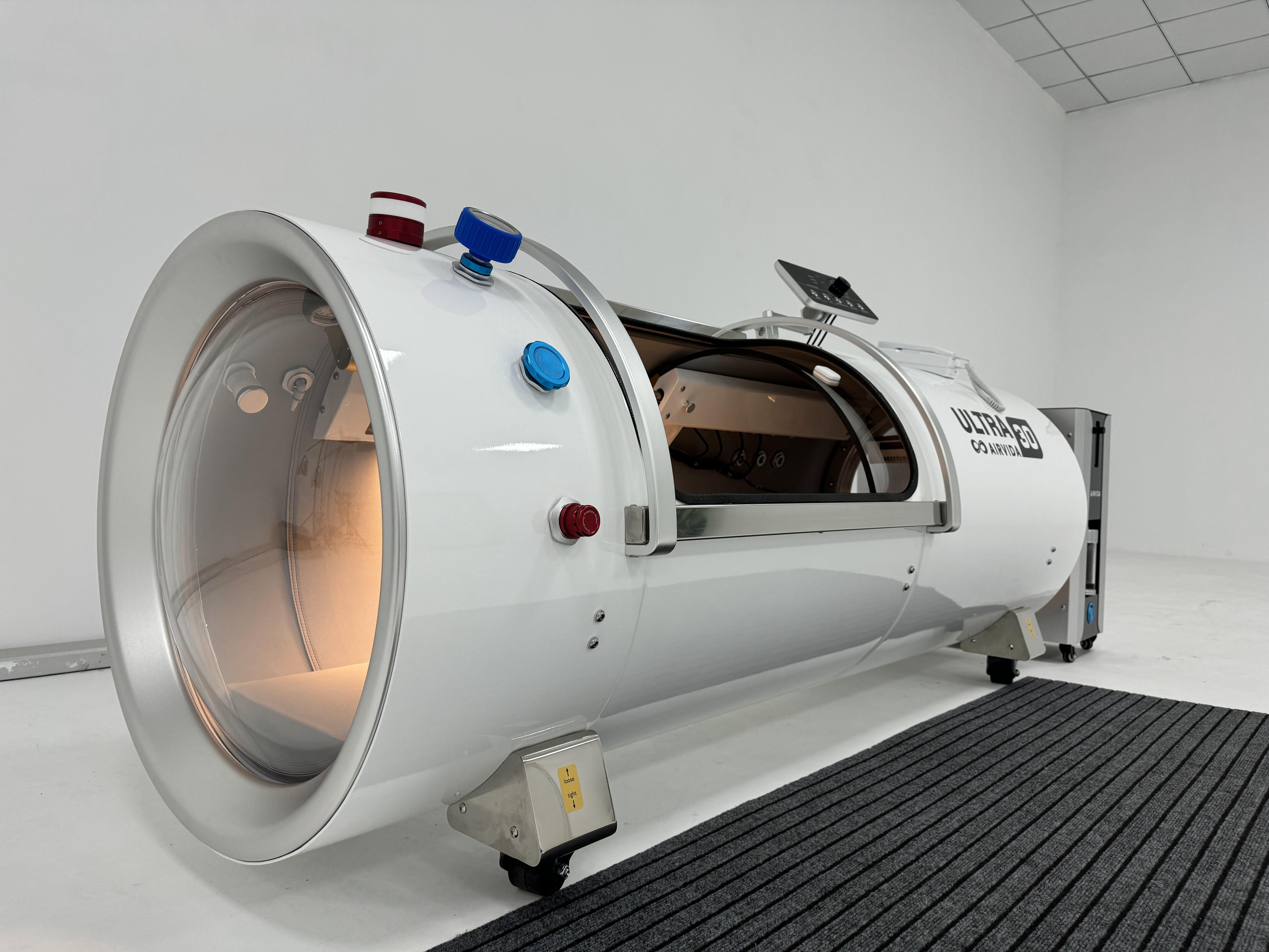 Airvida Ultra 1.5-2.0 ATA Hard Shell Lying Hyperbaric Chambers