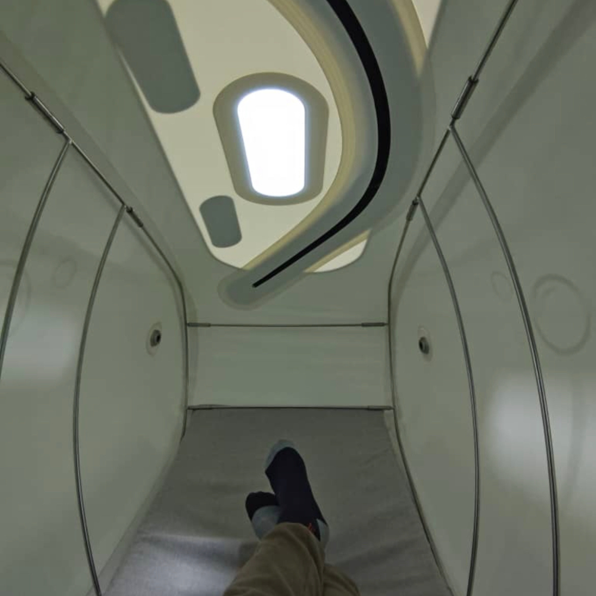 Sitting Hyperbaric Chamber From Airvida Chambers Pro90 Package