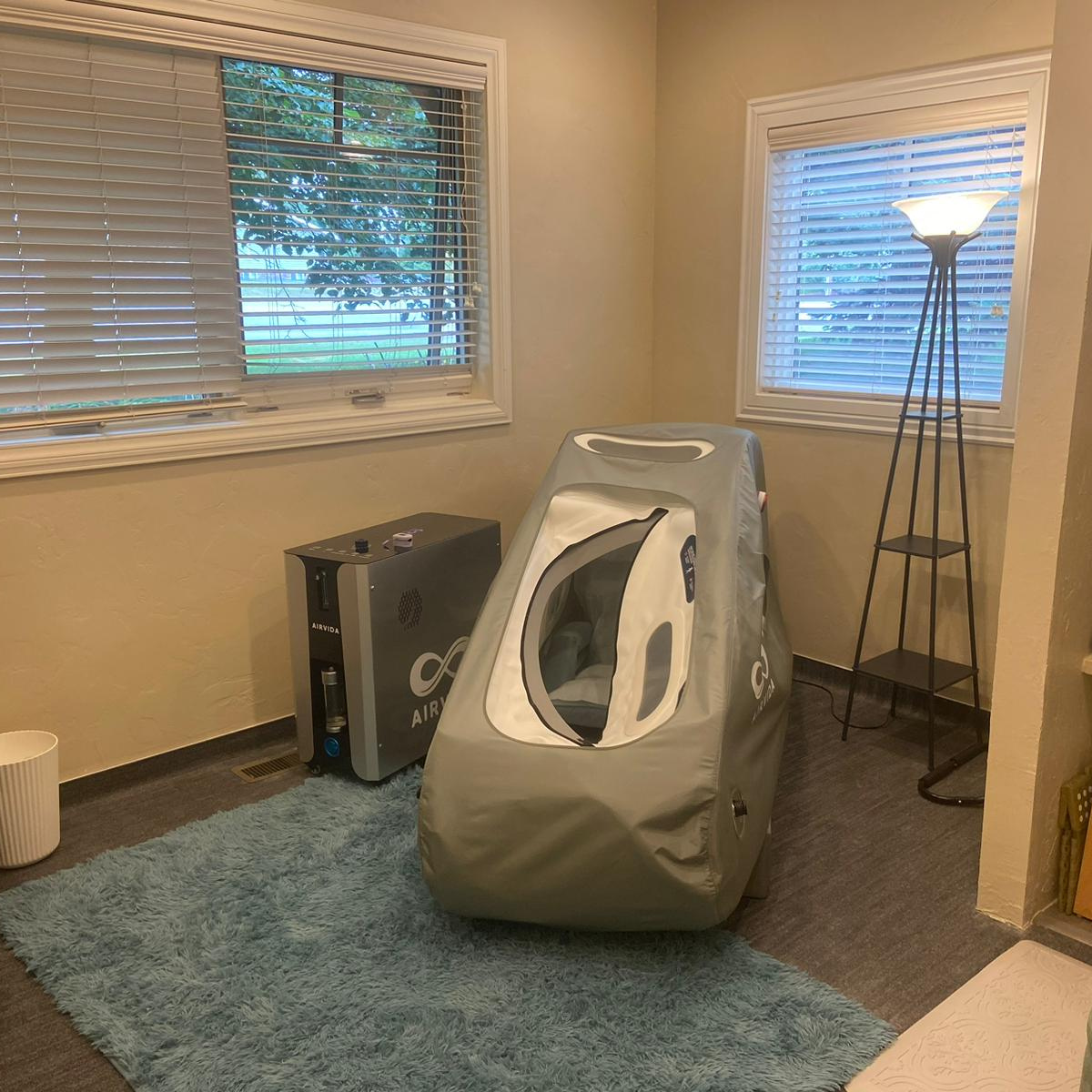 Airvida 1.5 ATA Seated Hyperbaric Recovery Chamber